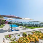 Vizula By Interhome *
